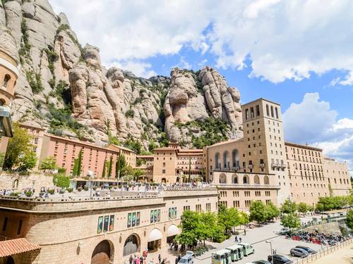 Barcelona montserrat mountain horseback riding Trip Reservations