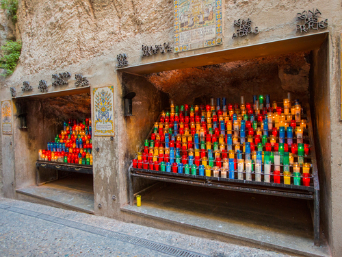 Barcelona Montserrat Monastery and Scenic Hiking Excursion