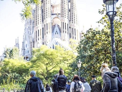 Barcelona Antoni Gaudi Sightseeing Cruise Excursion Prices