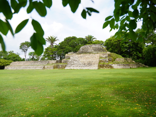 Belize Altun Ha Mayan Temple and Belizean Food Tasting Excursion