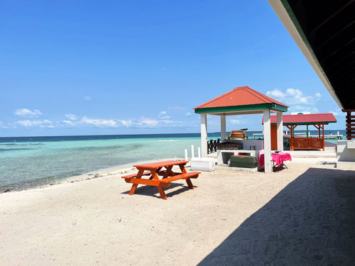 Belize Goff's Caye Island Beach Getaway and Snorkel Excursion