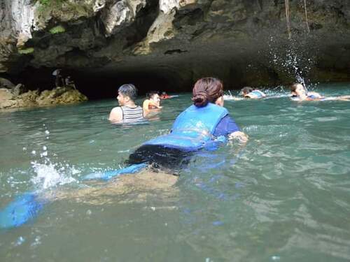 Belize Nohoch Che'en Caves Branch Cave Tubing Excursion