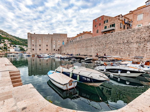 Dubrovnik Sunset Cruise and History by Night Excursion
