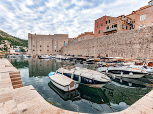 Dubrovnik Sunset Cruise and History by Night Excursion