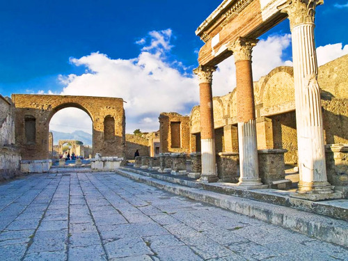 Naples Private Pompeii Ruins with Winery Visit Excursion