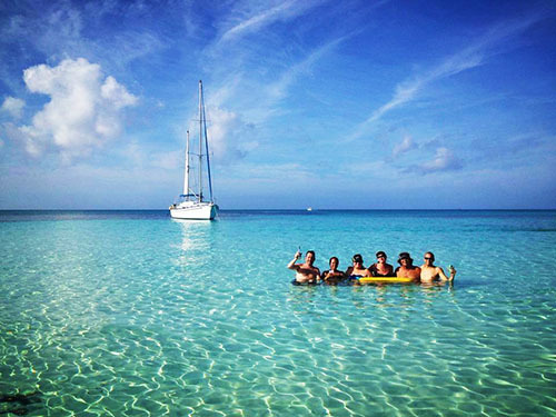 Nassau Bahamas Friends Sailing Tour Booking