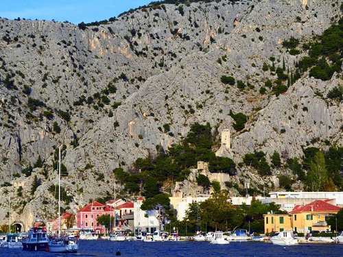 Split Pirates of Omis and Garage Wine Tasting Excursion